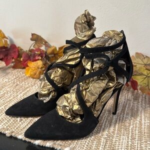 ✨MK SUEDE PUMPS✨